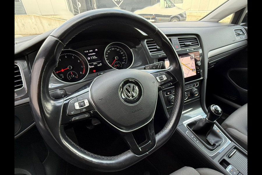 Volkswagen Golf 1.0 TSI Comfortline / NAP / LED / Navigatie / Alcantara / LM Velgen / Inruil mog.