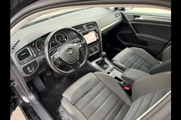 Volkswagen Golf 1.0 TSI Comfortline / NAP / LED / Navigatie / Alcantara / LM Velgen / Inruil mog.