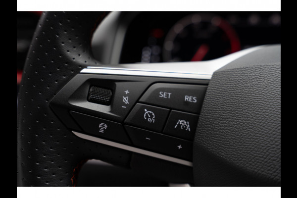 Seat Arona 1.0 TSI FR Leer Navi Virtual Climate PDC LMvelgen ACC Stoelverwarming Carplay BTW auto