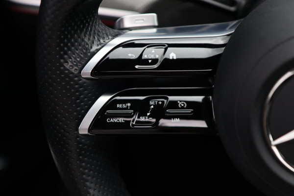 Mercedes-Benz C-Klasse 300 e AMG Line / PANO / HUD / 2X MEMORY / 360 / ACC / KEYLESS