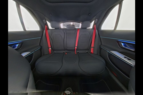 Mercedes-Benz E-Klasse Estate Mercedes-AMG 53 4MATIC+ Premium Plus | MBUX Superscreen | Trekhaak | Panorama Schuif-Kanteldak | AMG Night Pakket. Inclusief 24 maanden MB Certified garantie voor Europa.