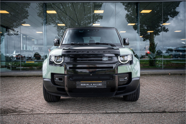 Land Rover Defender 110 2.0 P400e 110 X ** 75 Limited Edition ** Panodak ** Cold Climate ** Trekhaak ** Treeplanken NP 126 K ** EV Rijbereik tot 51km **