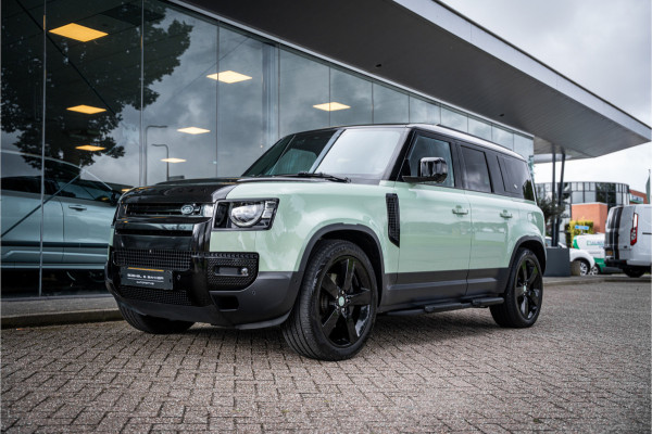 Land Rover Defender 110 2.0 P400e 110 X ** 75 Limited Edition ** Panodak ** Cold Climate ** Trekhaak ** Treeplanken NP 126 K ** EV Rijbereik tot 51km **