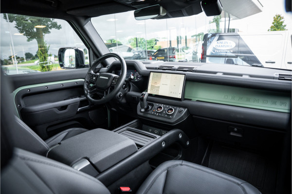 Land Rover Defender 110 2.0 P400e 110 X ** 75 Limited Edition ** Panodak ** Cold Climate ** Trekhaak ** Treeplanken NP 126 K ** EV Rijbereik tot 51km **