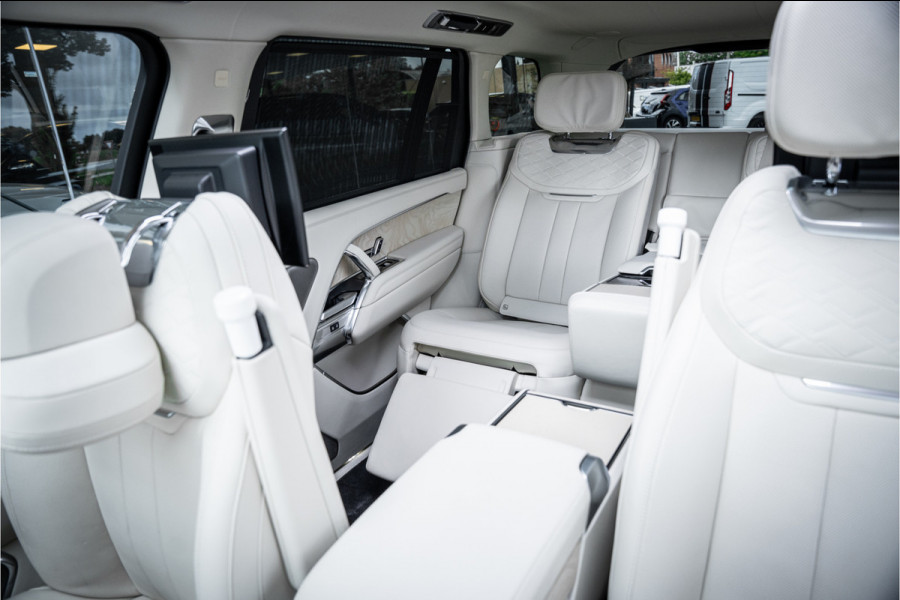 Land Rover Range Rover 4.4 P615 LWB SV ** Tailgate Event Suite ** Business Class Comfo ** Gloss White Ceramic