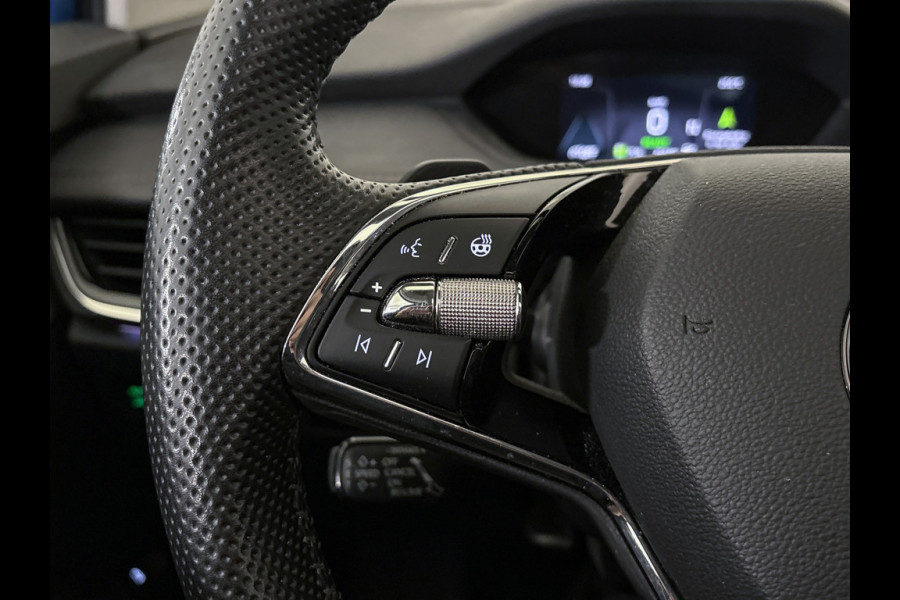 Škoda ENYAQ iV BWJ 2021 | 60 SPORTLINE | TREKHAAK | PANO DAK | LEER | STOEL&STUUR VERW | CAMERA A | CARPLAY |