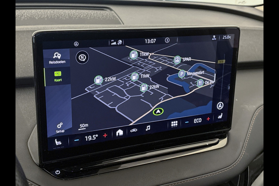 Škoda ENYAQ iV BWJ 2021 | 60 SPORTLINE | TREKHAAK | PANO DAK | LEER | STOEL&STUUR VERW | CAMERA A | CARPLAY |