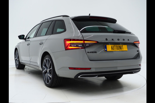 Škoda Superb Combi 1.4 TSI iV Sportline | Leder/Alcantara | Trekhaak | Carbon | Memory | Sfeerlicht | Keyless | Adaptive Cruise