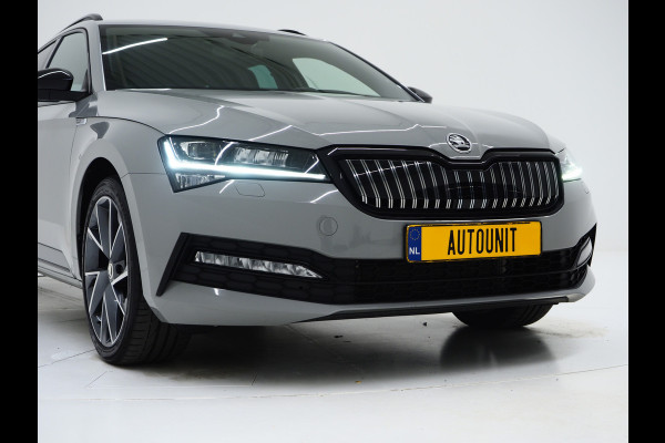 Škoda Superb Combi 1.4 TSI iV Sportline | Leder/Alcantara | Trekhaak | Carbon | Memory | Sfeerlicht | Keyless | Adaptive Cruise