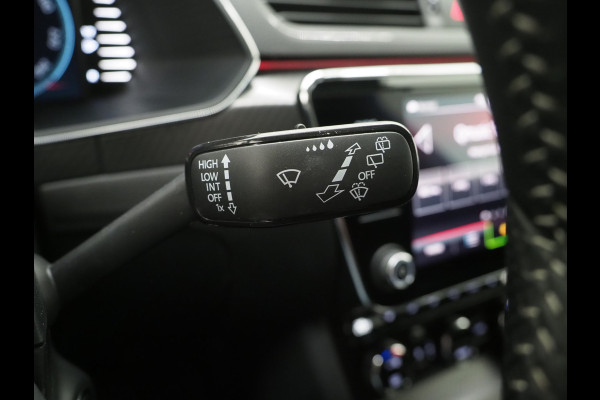 Škoda Superb Combi 1.4 TSI iV Sportline | Leder/Alcantara | Trekhaak | Carbon | Memory | Sfeerlicht | Keyless | Adaptive Cruise
