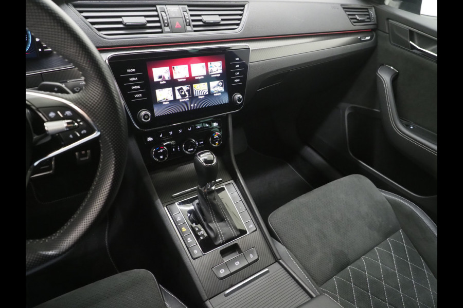 Škoda Superb Combi 1.4 TSI iV Sportline | Leder/Alcantara | Trekhaak | Carbon | Memory | Sfeerlicht | Keyless | Adaptive Cruise