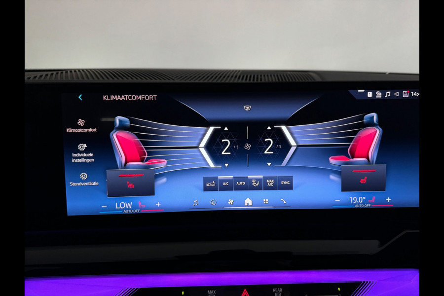 BMW 5 Serie Touring 520i M Pano|H/K|BlindSpot|Maxton|Trekhaak|Sfeer|Camera