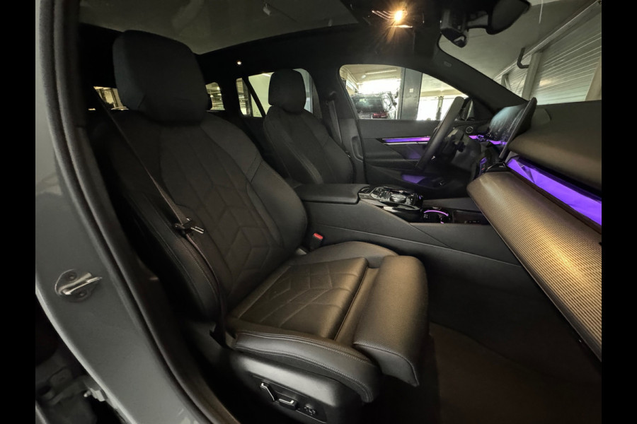 BMW 5 Serie Touring 520i M Pano|H/K|BlindSpot|Maxton|Trekhaak|Sfeer|Camera