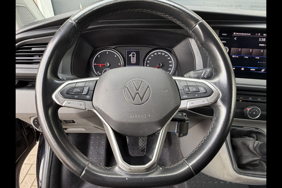 Volkswagen Transporter 2.0 TDI 110PK Euro 6 L2H1 28 Highline Cruise Control/trekhaak/carplay