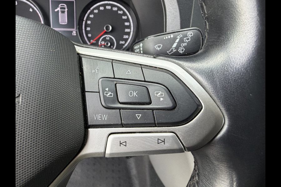 Volkswagen Transporter 2.0 TDI 110PK Euro 6 L2H1 28 Highline Cruise Control/trekhaak/carplay