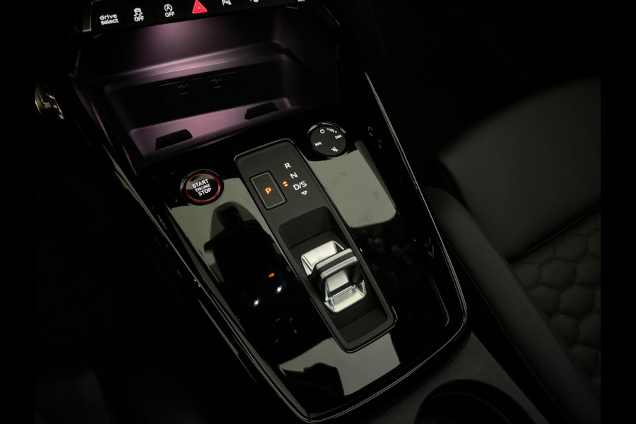 Audi RS3 Sportback 2.5 TFSI quattro Pano|HuD|B&O|FULL PPF|Keyless