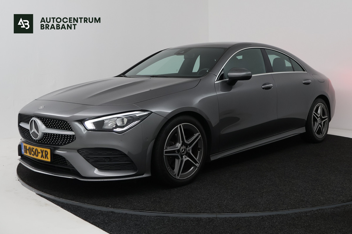 Mercedes-Benz CLA-Klasse 180 Business Solution AMG (SFEERVERLICHTING, CAMERA, STOELVERWARMING, NAVIGATIE)