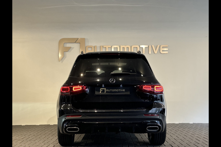 Mercedes-Benz Glb 200 AMG Pano|Carbon|Dodehoek|Stoelverwarming|Sfeer|Camera