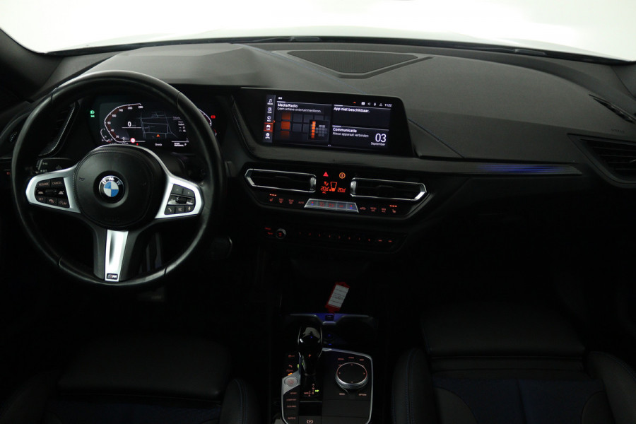 BMW 2 Serie Gran Coupé 218i M Sport Edition (STOELVERWARMING, CRUISE ADAPTIEF, NAVIGATIE, SFEERVERLICHTING)