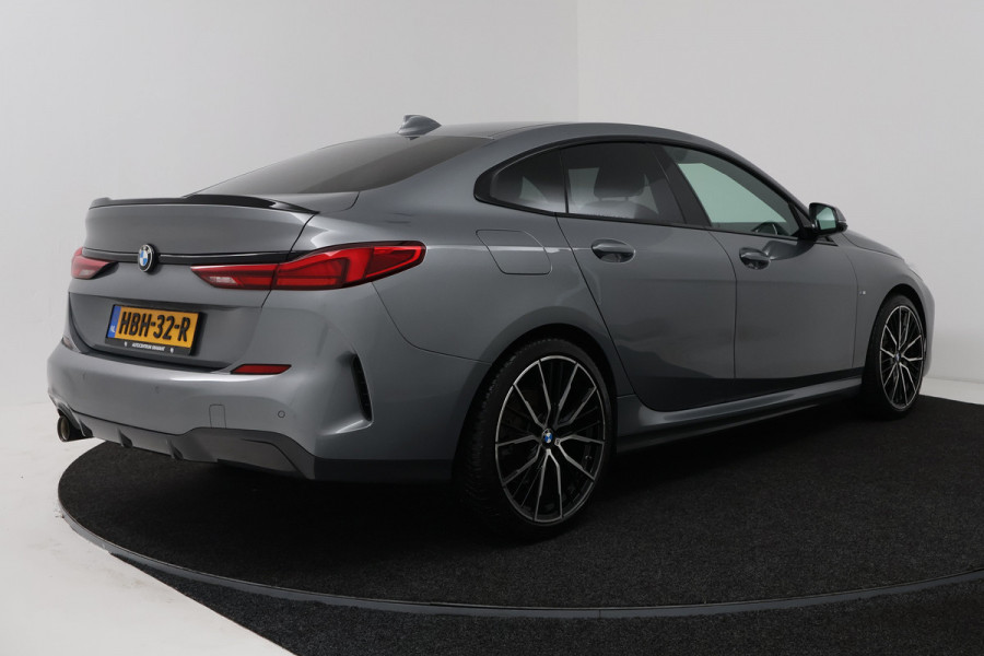 BMW 2 Serie Gran Coupé 218i M Sport Edition (STOELVERWARMING, CRUISE ADAPTIEF, NAVIGATIE, SFEERVERLICHTING)