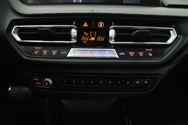 BMW 2 Serie Gran Coupé 218i M Sport Edition (STOELVERWARMING, CRUISE ADAPTIEF, NAVIGATIE, SFEERVERLICHTING)