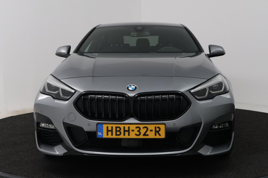 BMW 2 Serie Gran Coupé 218i M Sport Edition (STOELVERWARMING, CRUISE ADAPTIEF, NAVIGATIE, SFEERVERLICHTING)