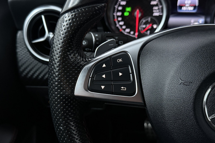 Mercedes-Benz A-Klasse 160 Ambition (NAVIGATIE, CRUISE CONTROL, PARKEERSENSOREN)
