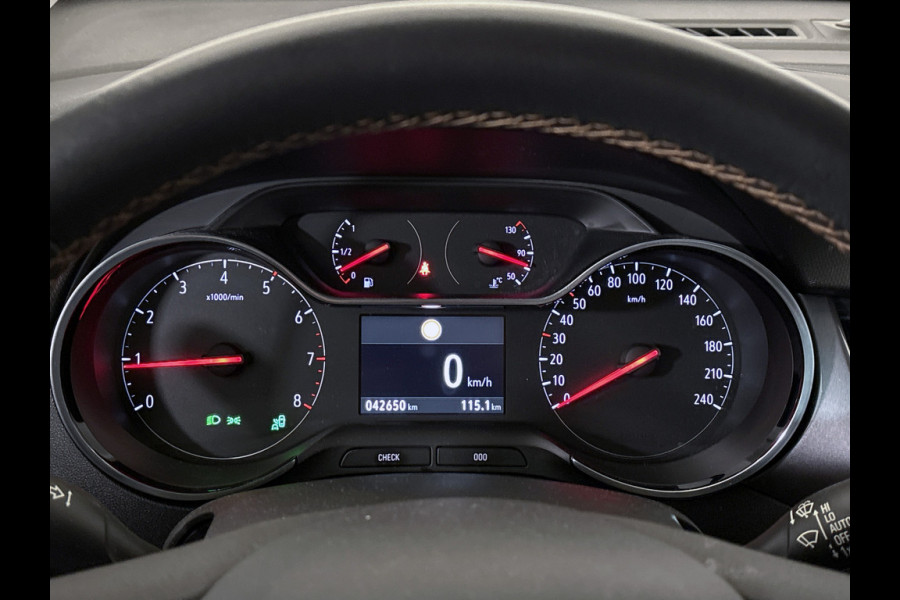 Opel Crossland X BWJ 11-2019 | 1.2T 111PK Innovation | CLIMA | NAVI | SPORTSTOELEN | CAMERA A | CARPLAY | PDC 2X | LICHTMETAAL |