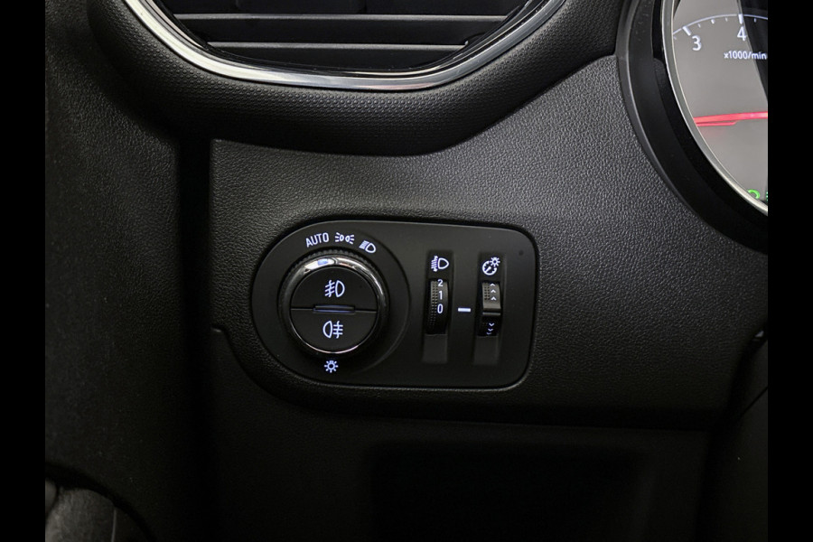 Opel Crossland X BWJ 11-2019 | 1.2T 111PK Innovation | CLIMA | NAVI | SPORTSTOELEN | CAMERA A | CARPLAY | PDC 2X | LICHTMETAAL |