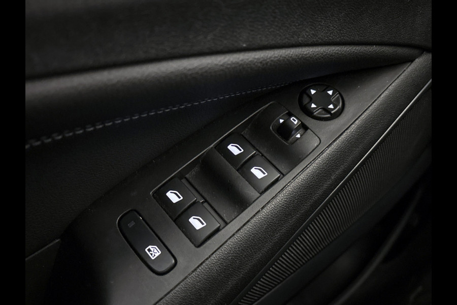 Opel Crossland BWJ 2022 | 1.2T 111PK Bus Elegance | TREKHAAK | STOEL&STUUR VERW | CLIMA | NAVI | PDC | CARPLAY | LED |