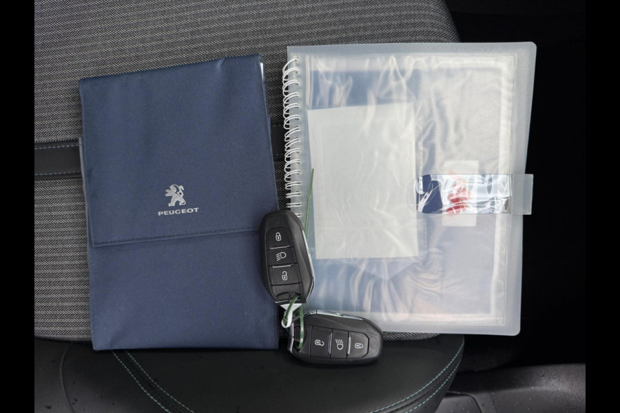 Peugeot 3008 1.6 HYbrid 225 360°Camera Nav