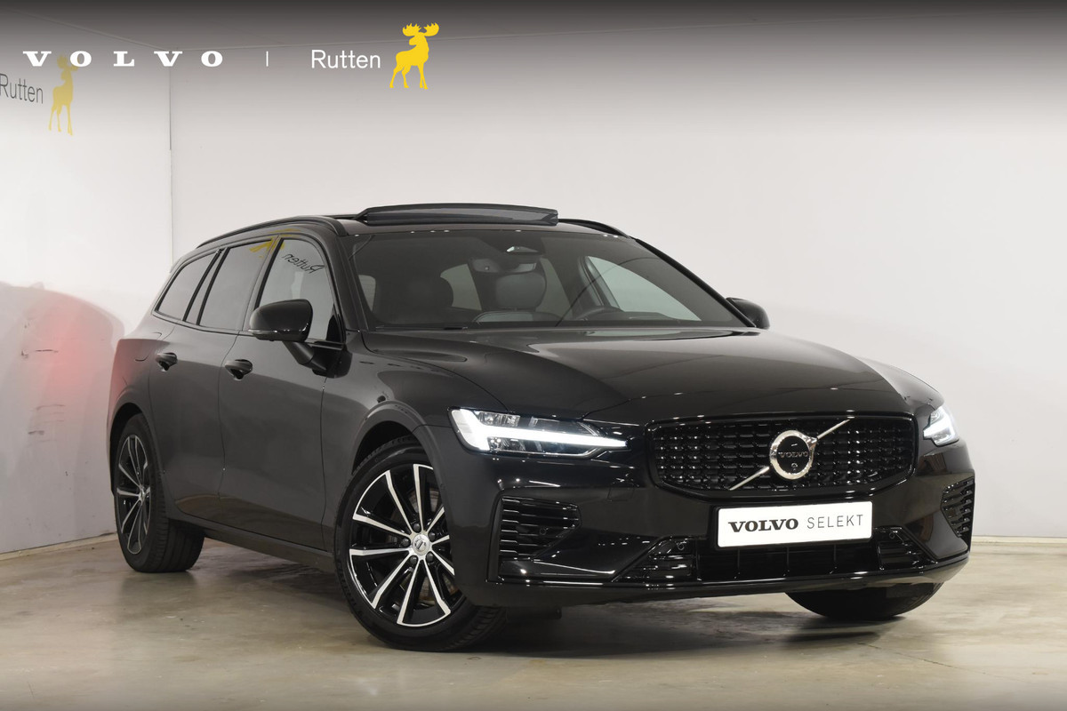 Volvo V60 T8 455PK Automaat Plug-in hybrid AWD Plus Dark / 360 Camera / Harman Kardon / Head-up display / Panorama schuifdak / Stoel- en stuurverwarming / Trekhaak / Elektrische stoelen met geheugen
