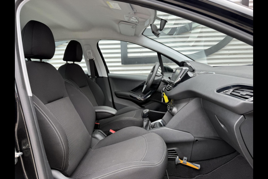Peugeot 208 1.2 PureTech Blue Lion Navi|Airco|Cruise|Carplay|Elek ramen|Lm velgen|N.A.P|APK tot 03-2027