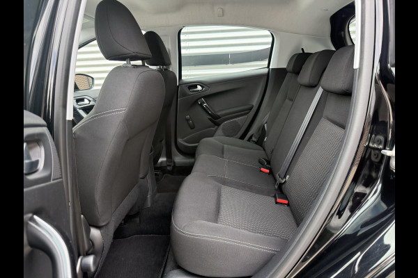 Peugeot 208 1.2 PureTech Blue Lion Navi|Airco|Cruise|Carplay|Elek ramen|Lm velgen|N.A.P|APK tot 03-2027