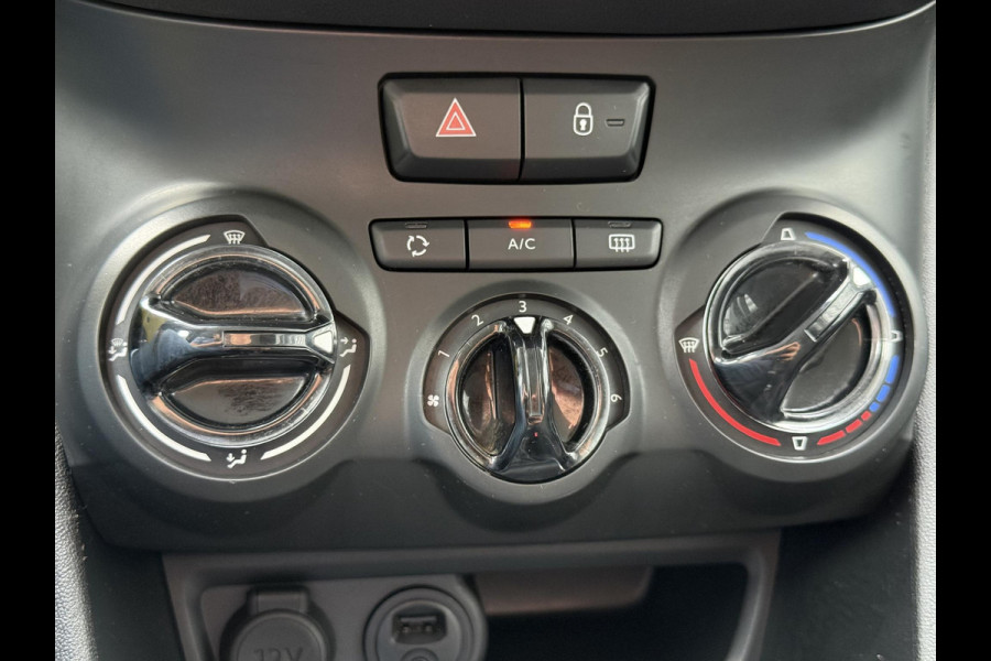 Peugeot 208 1.2 PureTech Blue Lion Navi|Airco|Cruise|Carplay|Elek ramen|Lm velgen|N.A.P|APK tot 03-2027