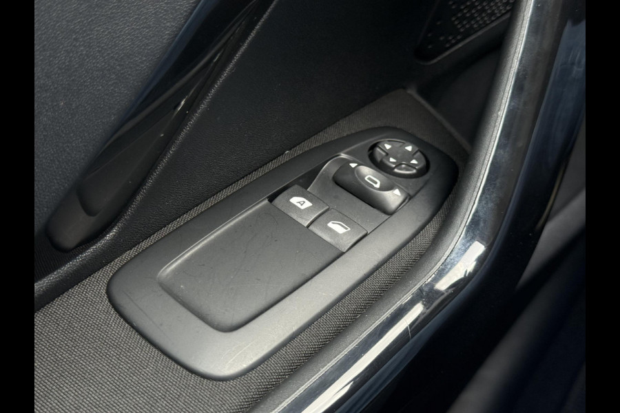 Peugeot 208 1.2 PureTech Blue Lion Navi|Airco|Cruise|Carplay|Elek ramen|Lm velgen|N.A.P|APK tot 03-2027