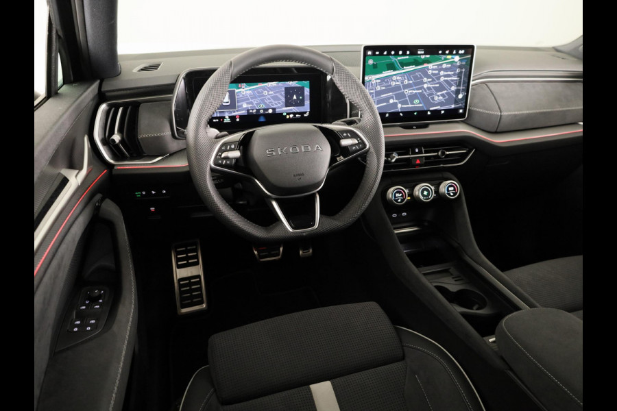 Škoda Kodiaq 1.5 TSI PHEV 204pk Sportline Business 204pk | Panoramadak | Trekhaak | Elektrisch verstelbare voorstoel met geheugen | Verwarmbare voorstoelen en achterbank |  Verlengde garantie |