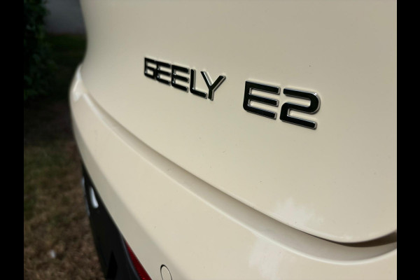 GEELY E2 Ultra 47 kWh 115 PK | Pre-order nu ! | 345 Km actieradius | Verwarmbare Voorstoelen & Stuurwiel | 540° Panoramische Camera | Elektrisch bedienbare achterklep | Draadloze Oplader Voor Smartphone