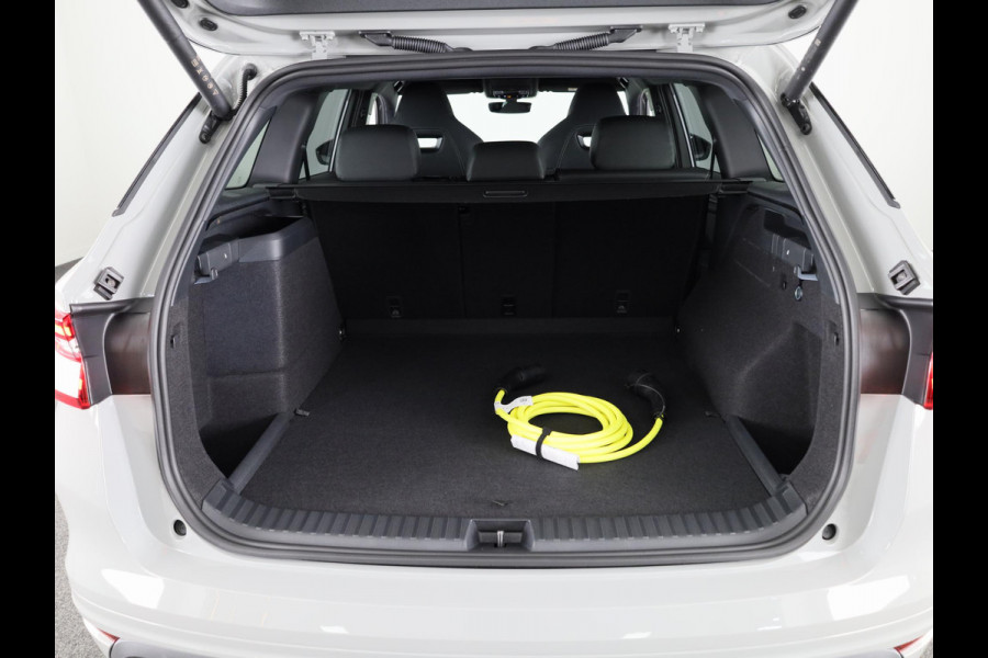 Škoda Kodiaq Sportline Business PHEV 1.5 TSI 204pk DSG-6 | Adaptive Cruise | Elek. stoel | Camera | Stoelverwarming