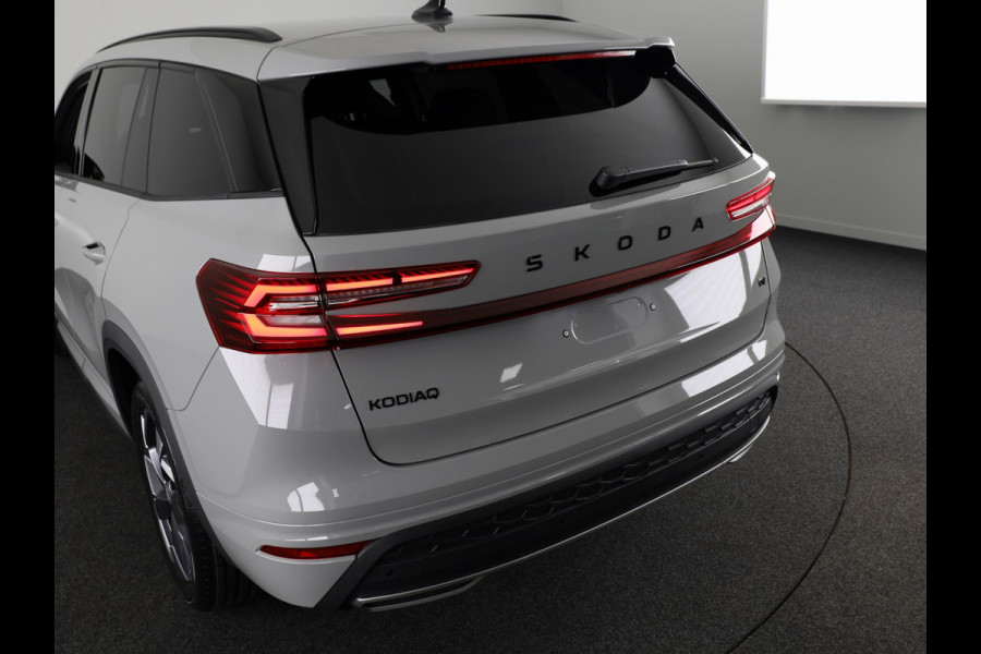 Škoda Kodiaq Sportline Business PHEV 1.5 TSI 204pk DSG-6 | Adaptive Cruise | Elek. stoel | Camera | Stoelverwarming