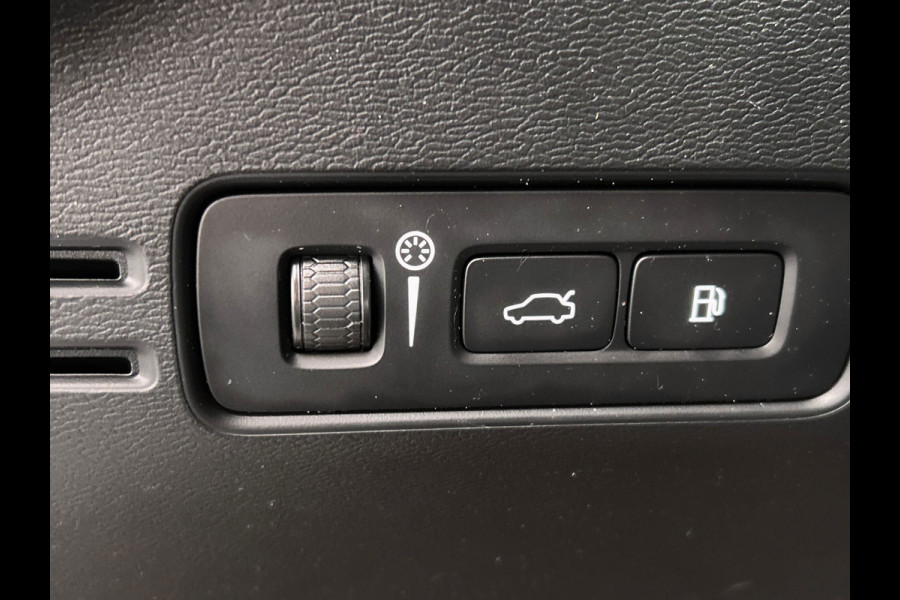Volvo XC40 1.5 T4 Recharge | PHEV | Navigatie | Climate | 1e Eigenaar