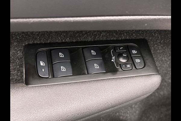 Volvo XC40 1.5 T4 Recharge | PHEV | Navigatie | Climate | 1e Eigenaar