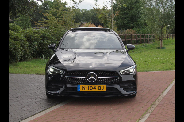 Mercedes-Benz CLA-Klasse Shooting Brake 200 Business Solution AMG | Panoramadak | Camera | Sfeerverlichting | Apple Carplay | Burmester |