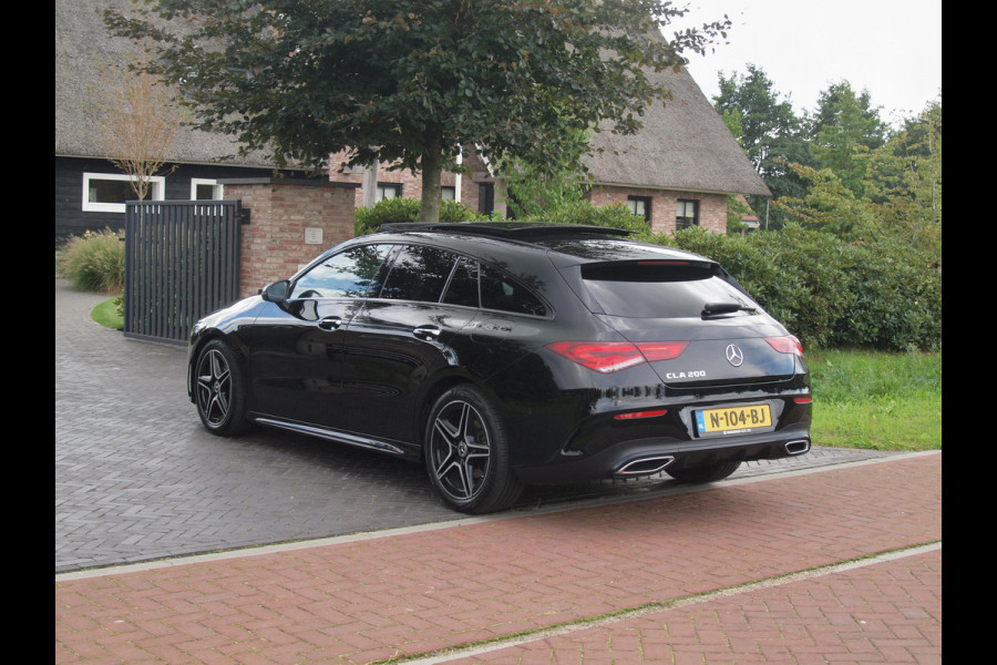 Mercedes-Benz CLA-Klasse Shooting Brake 200 Business Solution AMG | Panoramadak | Camera | Sfeerverlichting | Apple Carplay | Burmester |