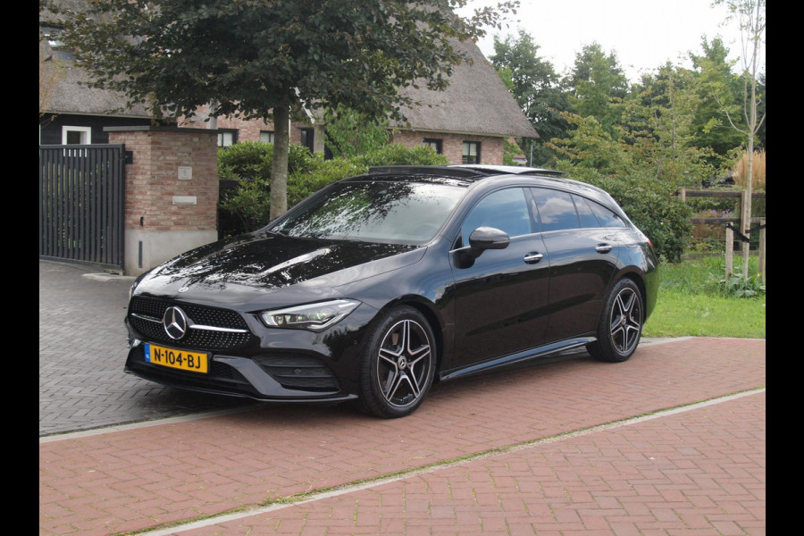 Mercedes-Benz CLA-Klasse Shooting Brake 200 Business Solution AMG | Panoramadak | Camera | Sfeerverlichting | Apple Carplay | Burmester |