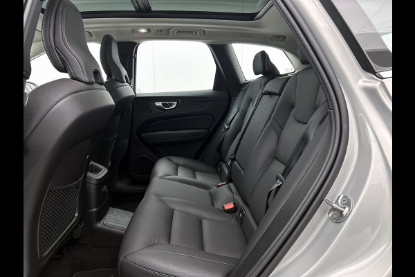 Volvo XC60 2.0 T6 Plug-in LongRange / AWD Plus Bright / Trekhaak / Panoramadak / Pdc+Camera / NL.Auto / Stoel-Stuurverwarming / Apk 02-2028