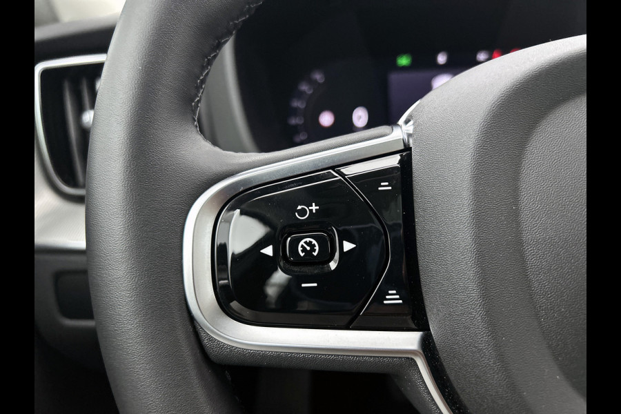 Volvo XC60 2.0 T6 Plug-in LongRange / AWD Plus Bright / Trekhaak / Panoramadak / Pdc+Camera / NL.Auto / Stoel-Stuurverwarming / Apk 02-2028