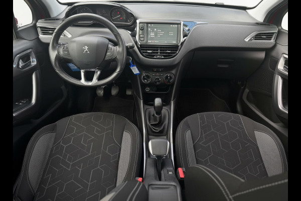 Peugeot 2008 1.2 PureTech Blue Lion, panoramadak, navigatie, 1 e eigenaar, NL auto met nationale auto pas