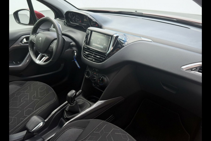 Peugeot 2008 1.2 PureTech Blue Lion, panoramadak, navigatie, 1 e eigenaar, NL auto met nationale auto pas
