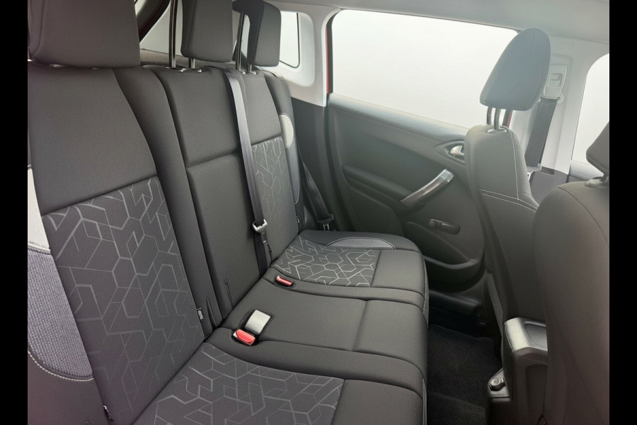 Peugeot 2008 1.2 PureTech Blue Lion, panoramadak, navigatie, 1 e eigenaar, NL auto met nationale auto pas